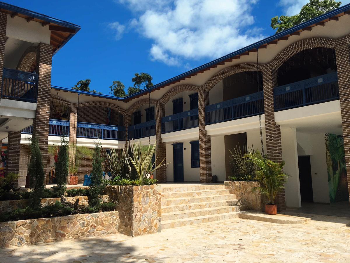 Hotel Aguatur Cocorná Exteriör bild